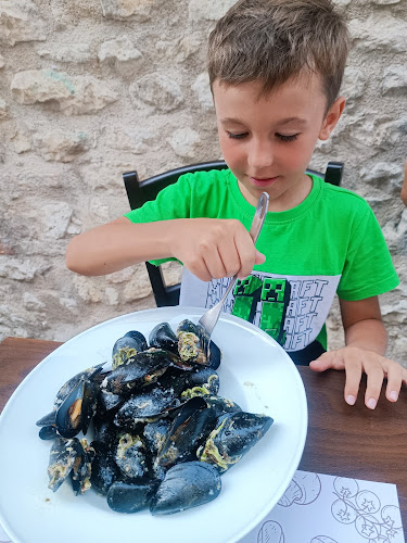 Opinii despre Konoba Dalmatina în Zadar - Gastronomija i ugostiteljstvo