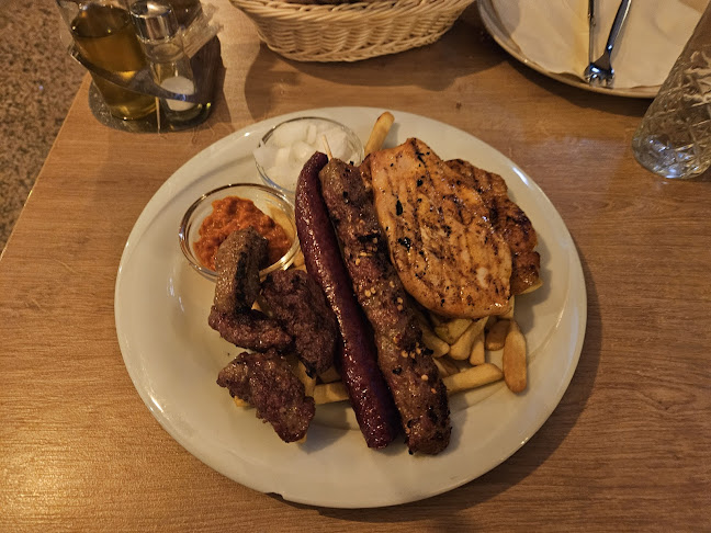 CASTELLO Caffe Bar Pizzeria Grill - Gastronomija i ugostiteljstvo