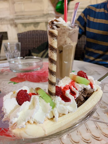 Opinii despre Slasticarna Donat, Ice Cream and Gelato în Zadar - Gastronomija i ugostiteljstvo