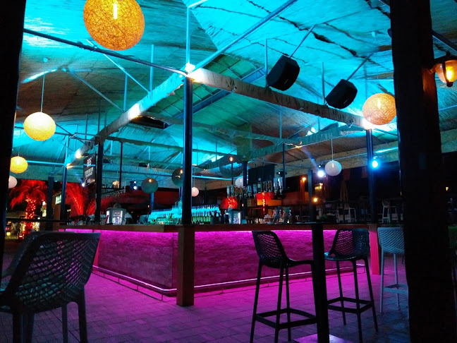 Makarana - Gastronomija i ugostiteljstvo