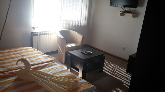 Opinii despre Caffe Bar DU-NA în Zagreb - Gastronomija i ugostiteljstvo