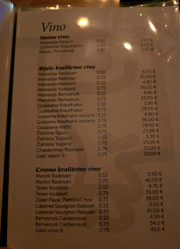 Opinii despre Teatro Lounge Bar în Rijeka - Gastronomija i ugostiteljstvo