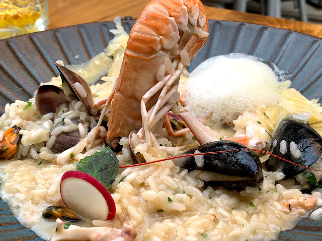 Majinova 5, 22243, Murter