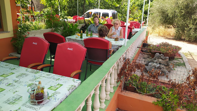 Opinii despre Stari zidi, buffet în Neviđane - Gastronomija i ugostiteljstvo