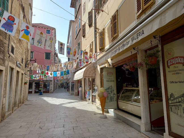 Opinii despre Kavana Medulić în Šibenik - Gastronomija i ugostiteljstvo