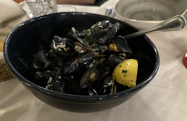 Restaurant & Caffe „Velum“