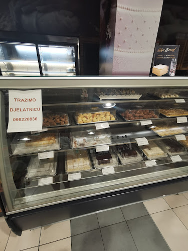 Stari Brend - Sirobuja - Gastronomija i ugostiteljstvo