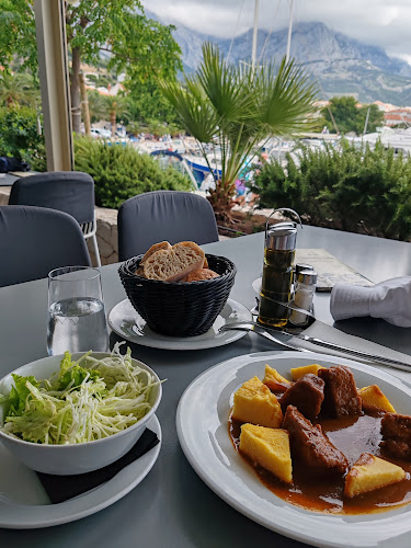 Obala Sv. Nikole 65, 21320, Baška Voda