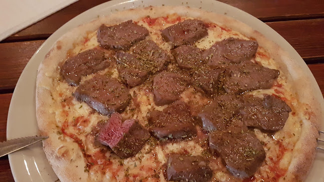 Opinii despre Pizzeria Ivo No1 în Stobreč - Gastronomija i ugostiteljstvo