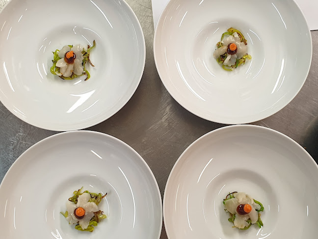 Opinii despre Marina Restaurant Novigrad în Novigrad - Gastronomija i ugostiteljstvo