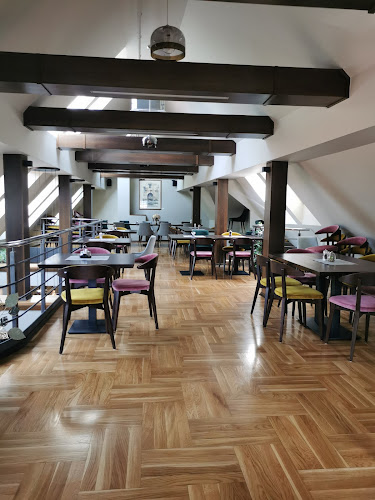 Trg Ljudevita Gaja 1, 49000, Krapina