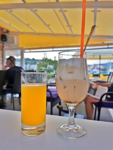 Ul. 58 br. 19/1, 20270, Vela Luka