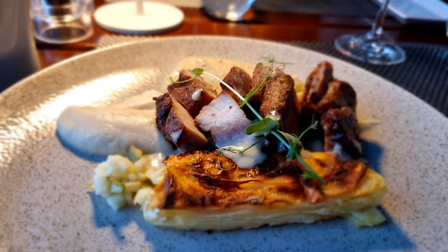 Konoba Melaina - Gastronomija i ugostiteljstvo