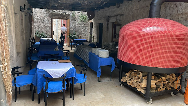 Ul. Biskupa Draga 3, 51280, Rab