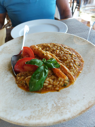 Opinii despre Restoran Plitka Vala în Betina - Gastronomija i ugostiteljstvo