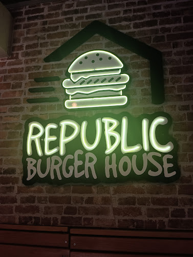Comentarii opinii despre Burger House Republic