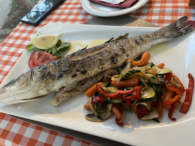 Opinii despre "Kuzina" grill & pizza în Zadar - Gastronomija i ugostiteljstvo