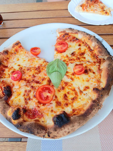 Tesoro pizzeria - Gastronomija i ugostiteljstvo