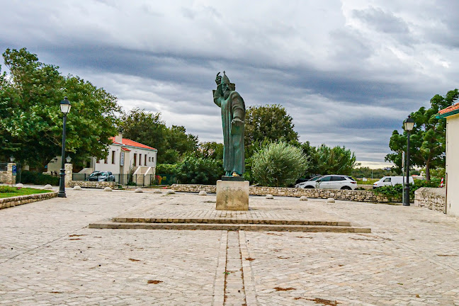 Ul. Petra Zoranića 2, 23232, Nin