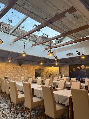 Petra Hektorovića 1, 21450, Hvar