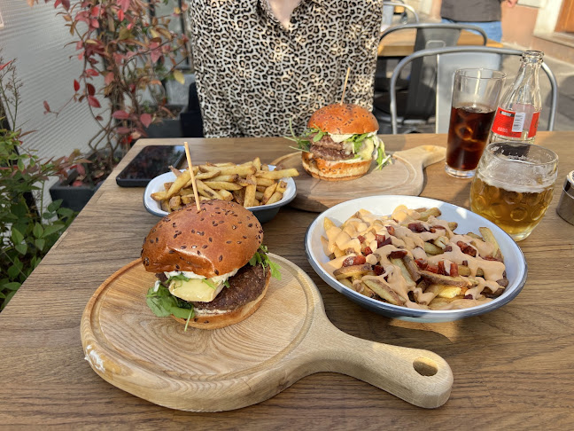 Submarine Burger Frankopanska - Zagreb