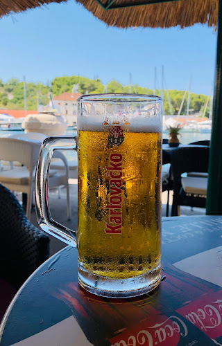 Opinii despre Cafe Bar Mille Naves în Milna - Gastronomija i ugostiteljstvo