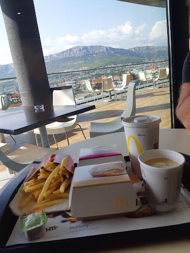 McDonald’s Mall of Split - Gastronomija i ugostiteljstvo
