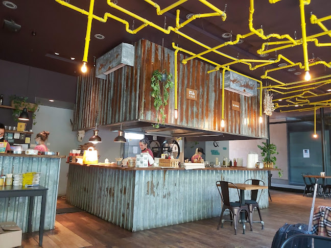 Comentarii opinii despre Submarine Burger Radnička