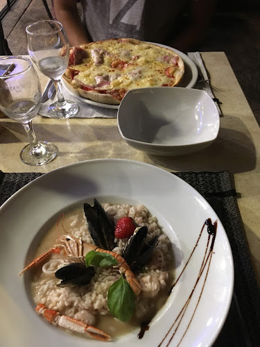 Cafee & Bar Marina Novi - Gastronomija i ugostiteljstvo