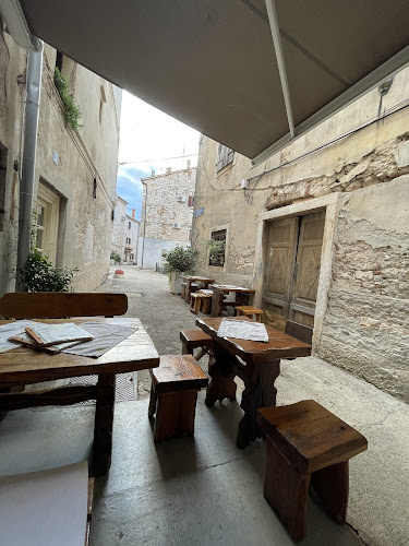 Sveti Mihael 1, 52470, Umag