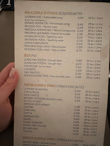 Ul. Pavla Šubića 2, 21000, Split