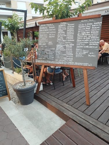 La Pentola Trattoria Makarska - Gastronomija i ugostiteljstvo