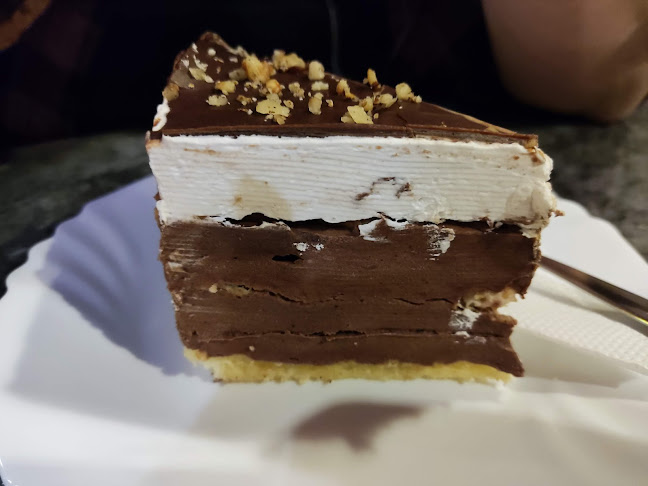 Fontana - Gastronomija i ugostiteljstvo