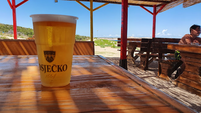 Opinii despre Beach Bar SINKO în Stara Novalja - Gastronomija i ugostiteljstvo