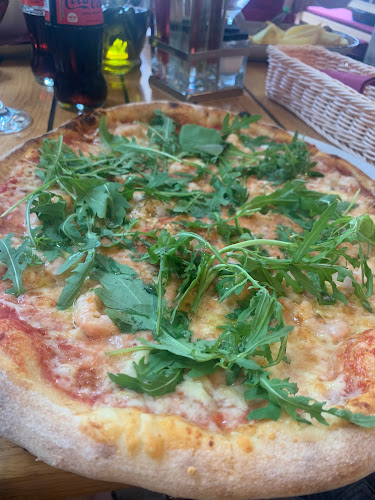 Opinii despre Restaurant Karoca în Srima - Gastronomija i ugostiteljstvo