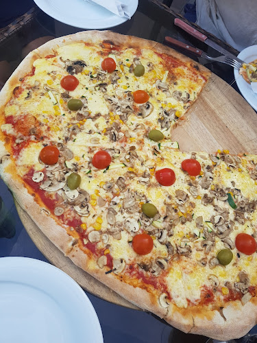 Comentarii opinii despre Mamma Mia