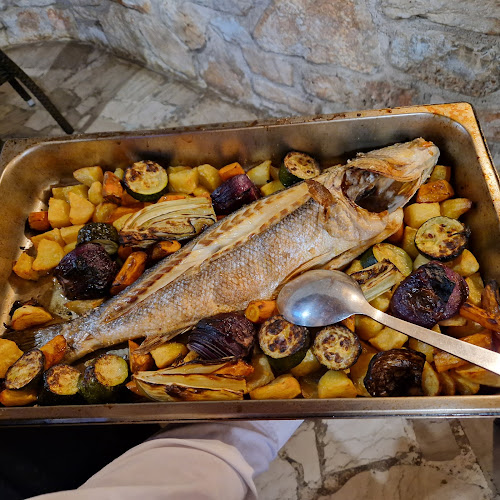 Opinii despre Tri Palme în Novigrad - Gastronomija i ugostiteljstvo