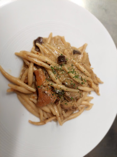 Opinii despre Restaurant Dina în Opatija - Gastronomija i ugostiteljstvo