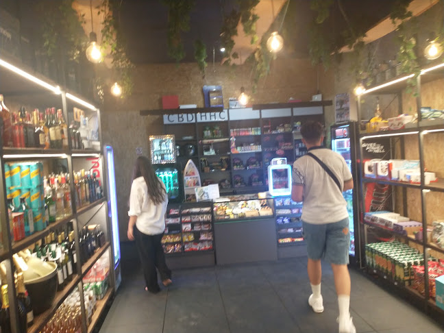 Opinii despre JB's Street Food & Tobacco în Novalja - Gastronomija i ugostiteljstvo