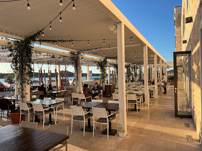 Bronzin - Gastronomija i ugostiteljstvo