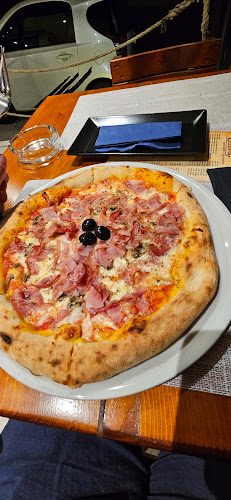 Pizza Pasta Tudors - Gastronomija i ugostiteljstvo