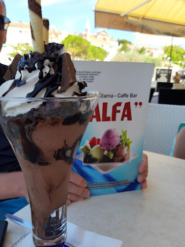 Opinii despre Slastičarna Caffe Bar Alfa în Mali Lošinj - Gastronomija i ugostiteljstvo