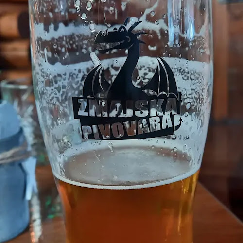 Caffe bar Saloon - Gastronomija i ugostiteljstvo