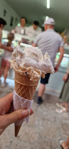 Slastičarna Plavi 9 - Gastronomija i ugostiteljstvo