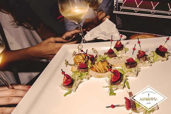 Opinii despre AUGUSTA WINE & CHAMPAGNE BAR în Mali Lošinj - Gastronomija i ugostiteljstvo