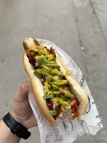 Ujevićeva poljana 1, 21000, Split