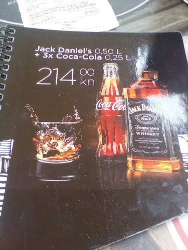 Opinii despre Caffe Bar "Saloon" în Požega - Gastronomija i ugostiteljstvo