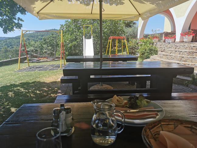 Kozari 16, 52420, Buzet