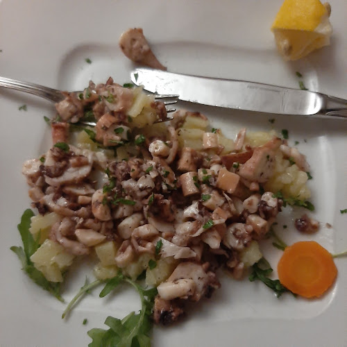 Opinii despre Konoba Ive (Riblji restoran | fish restaurant | sea food) în Rijeka - Gastronomija i ugostiteljstvo