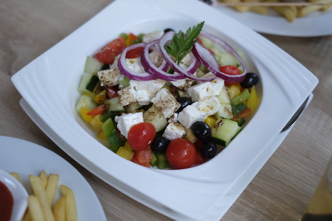 Mali Raj - Gastronomija i ugostiteljstvo